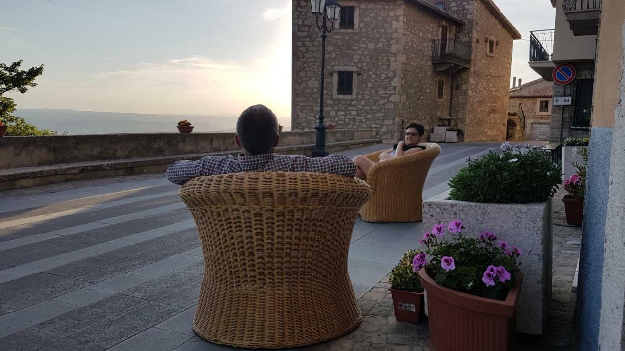 Le Casette Di Civitella La Casa Di Nonna Giulia Civitella Del Lago Buitenkant foto