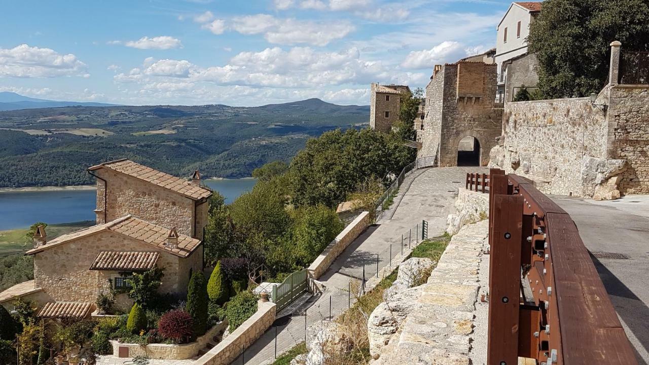 Le Casette Di Civitella La Casa Di Nonna Giulia Civitella Del Lago Buitenkant foto