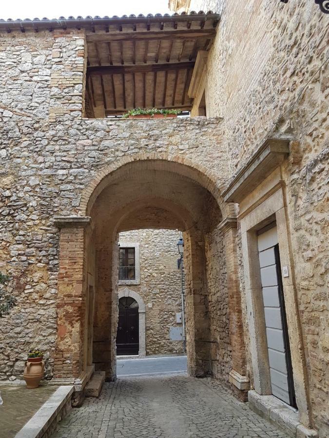 Le Casette Di Civitella La Casa Di Nonna Giulia Civitella Del Lago Buitenkant foto